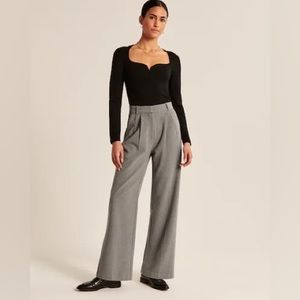 Abercrombie & Fitch Tailored Wide Leg Trousers